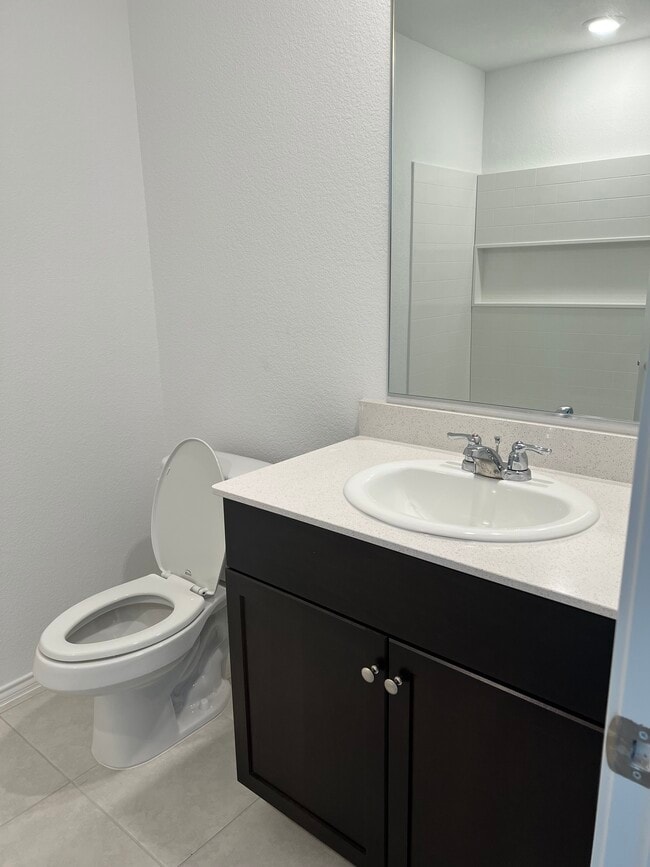 Building Photo - 2649 Kingsman Dr