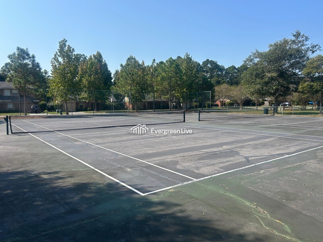 Building Photo - 76 Voda Ct