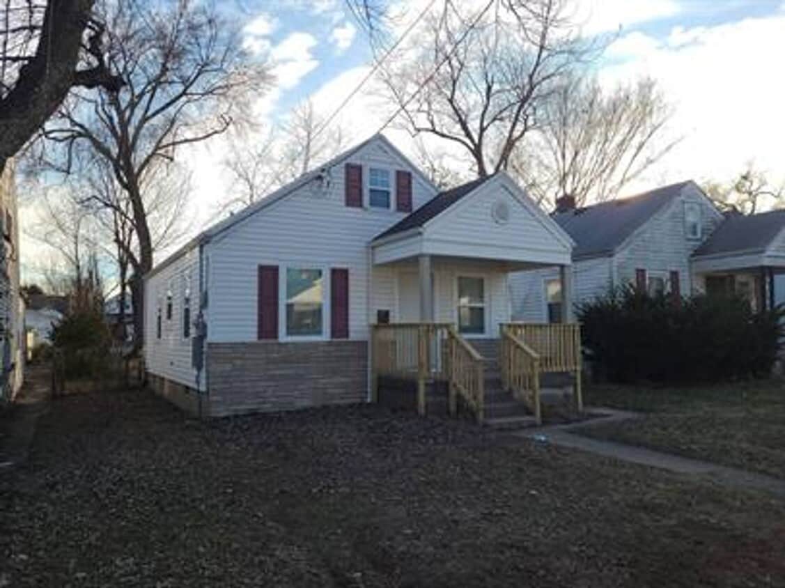 Photo - 1538 Longfield Avenue