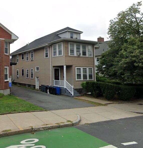 Foto principal - 230 S Huntington Ave