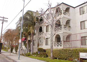 Primary Photo - 21041 Parthenia St