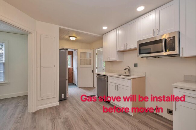 Foto del edificio - 12345 36th Ave NE