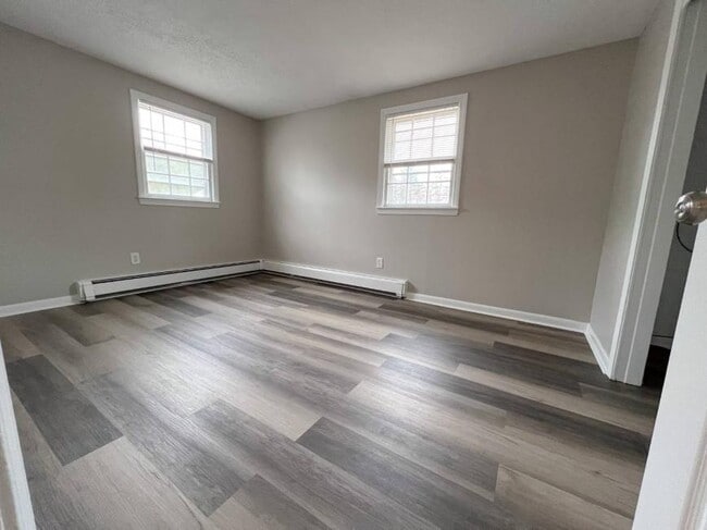 Building Photo - 3.0 bedroom in Salem New Hampshire 3079