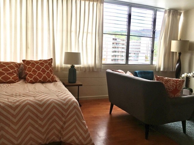 Foto del edificio - **VIEW FULL AD FOR DETAILS** $995 1ST MONTH RENT SPECIAL | REMODELED! CENTRALIZED LOCATION! GREAT...