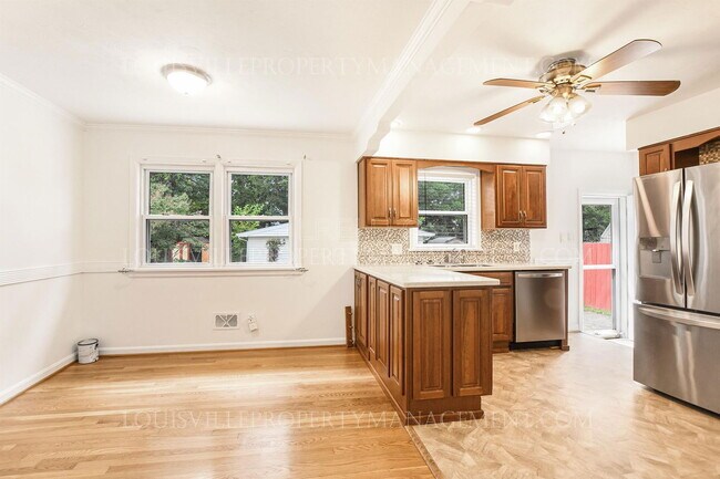 Building Photo - 7610 Norwich Blvd