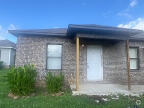 Building Photo - 11700 La Estrada Dr
