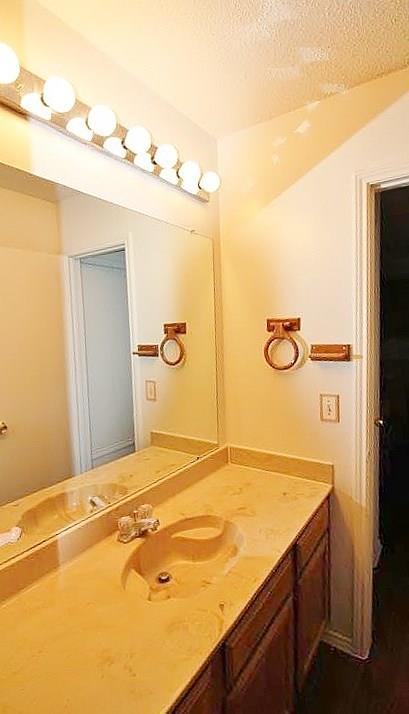 Foto del edificio - 3105 Gregory Ln