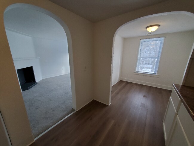 Building Photo - 1537 Coit Ave NE