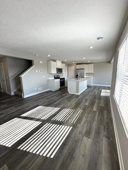 Foto del edificio - 19385 136th Ave N