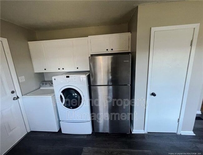 Foto del edificio - 321 Prairie Ct