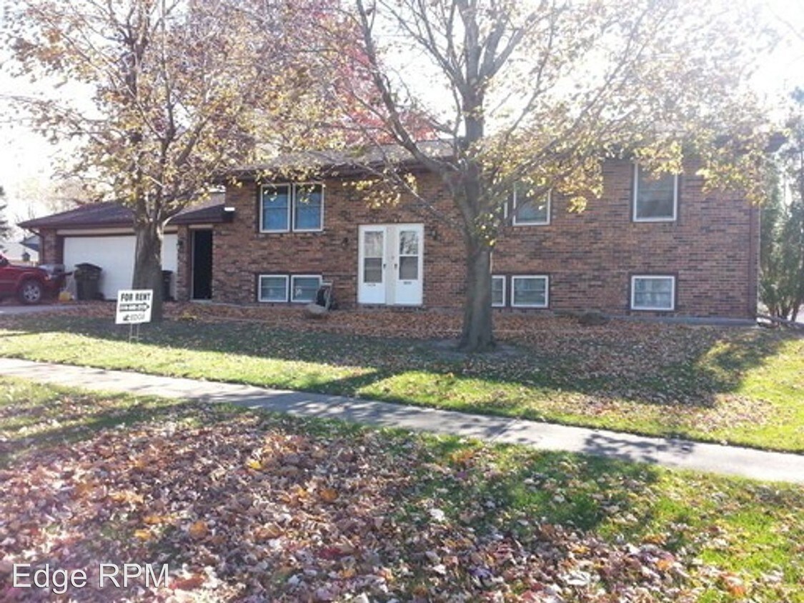 Primary Photo - 3 br, 1 bath Apartment - 2624 W 3rd Street