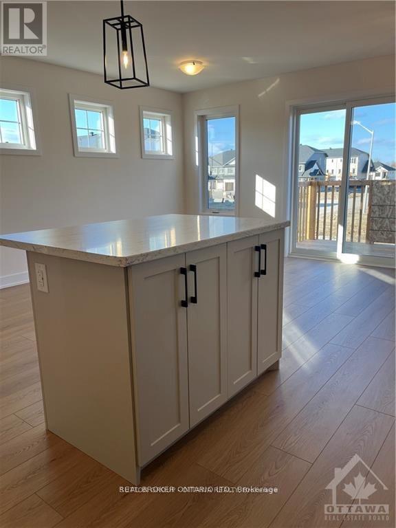 Photo du bâtiment - 87 Staples Blvd