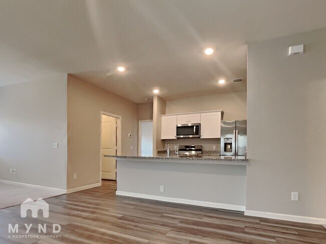 Foto del edificio - 1016 Lacebark Pne Ln