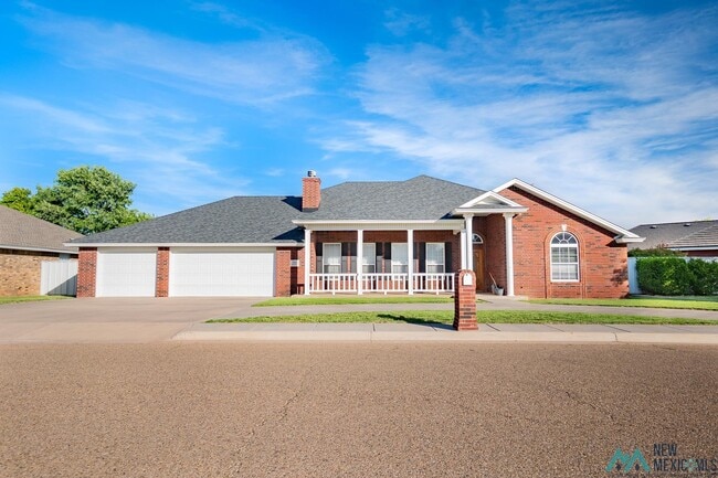 Building Photo - 3905 Springwood Dr