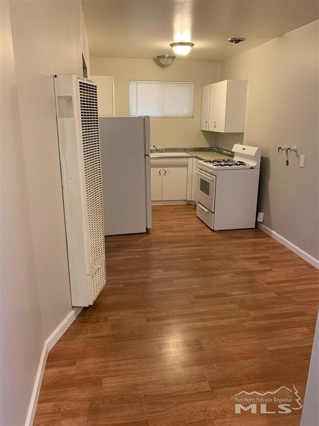 Building Photo - 845 Belli Dr