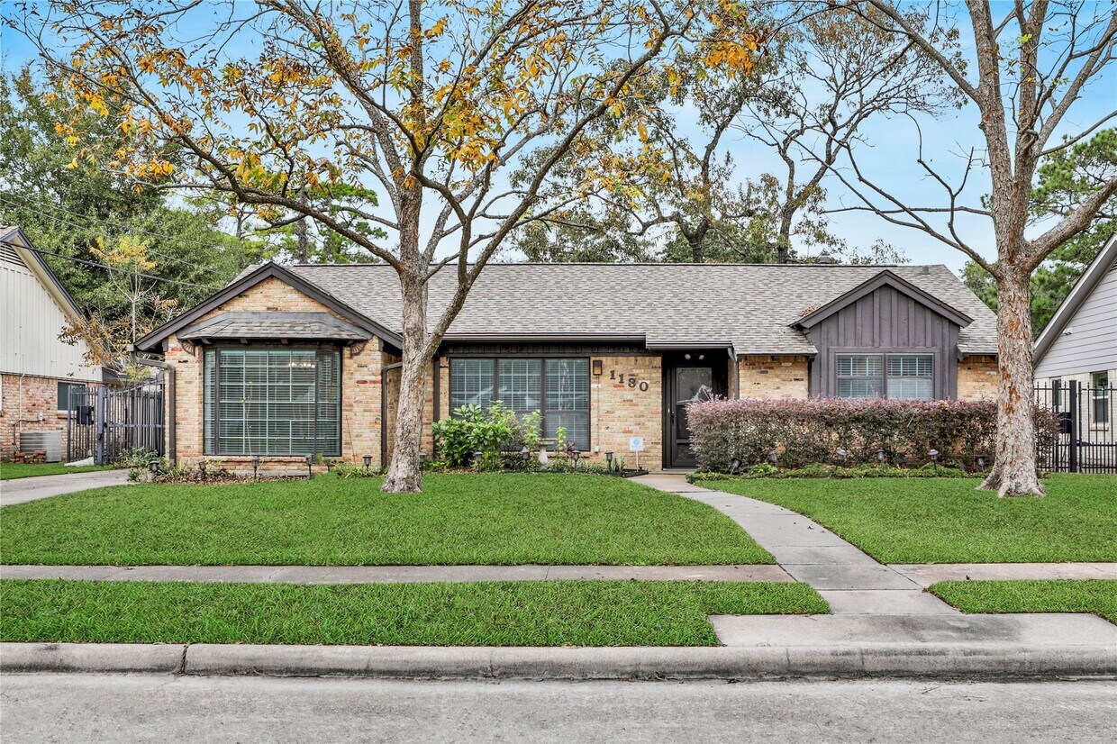 Foto principal - 1130 Thornton Rd