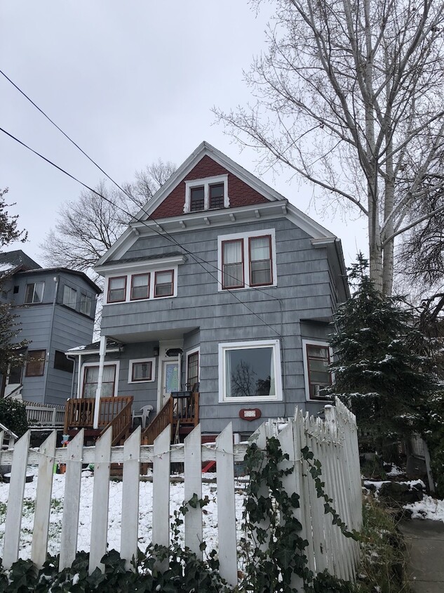 Primary Photo - 606 Washington St