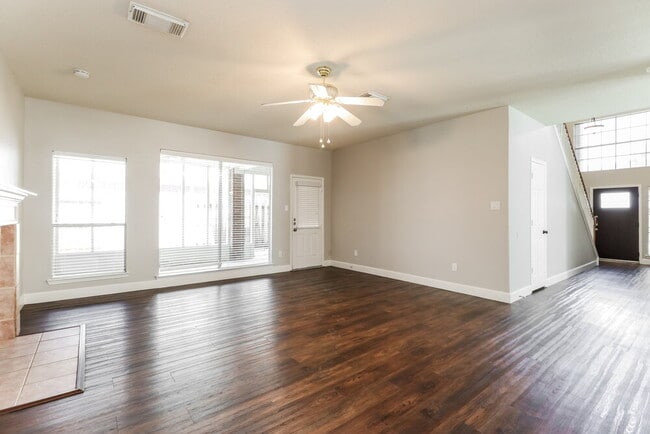 Foto del edificio - 14411 Pelican Marsh Dr
