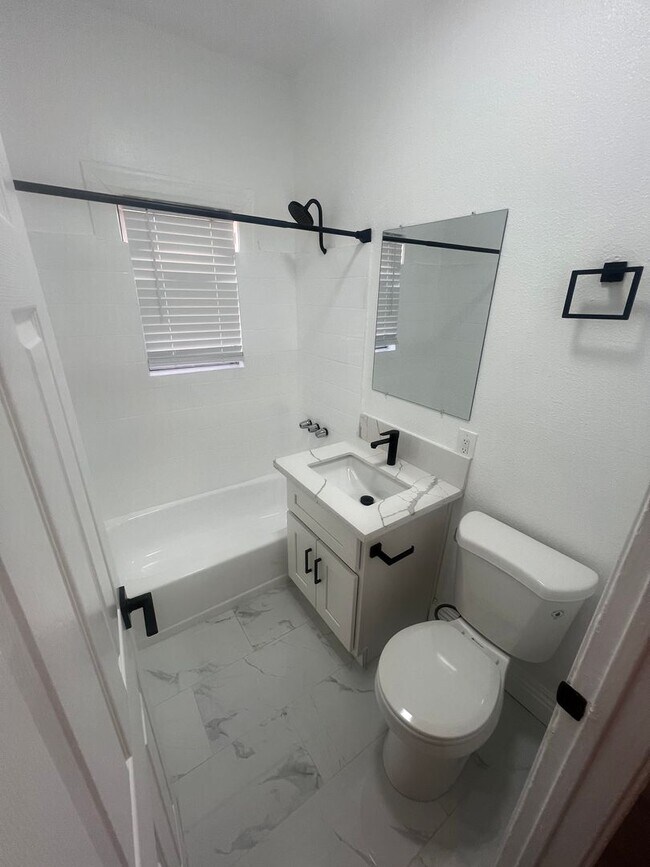 Interior Photo - Wilton Way Apartments