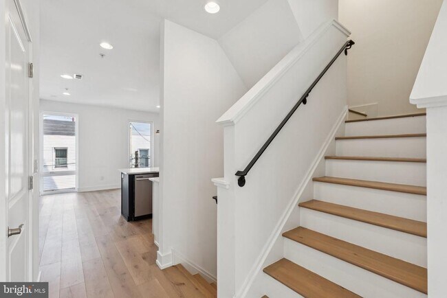 Foto del edificio - 2820 Livingston St