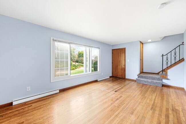 Foto del edificio - 8983 Highland Dr