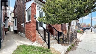 Building Photo - 1040 Ossington Ave