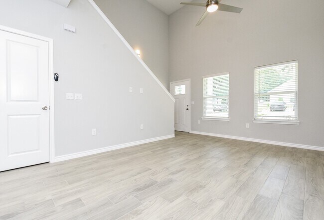 Foto del edificio - 16991 W Dounreay St