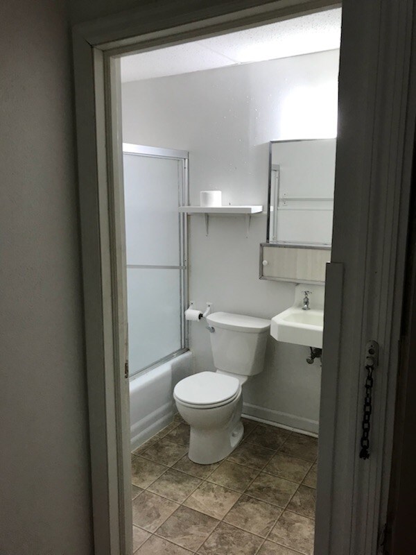 Foto del edificio - 204 W Rosser Ave