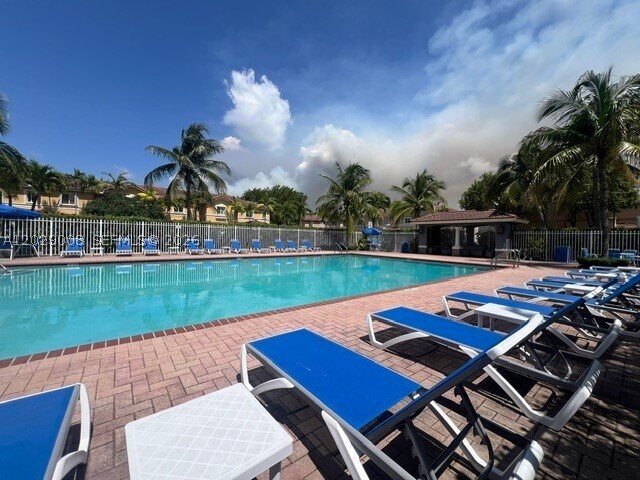 Building Photo - 8258 NW 108th Pl