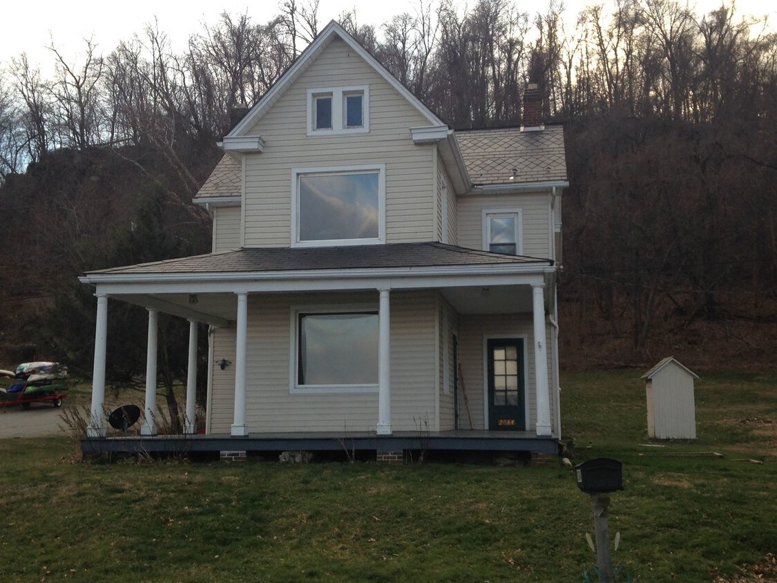 Primary Photo - 3 br, 2 bath House - 2084 LONG LEVEL ROAD