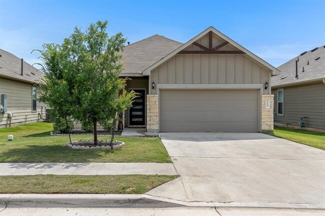 Building Photo - 469 Grace Lilly Dr