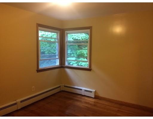 Foto del edificio - 51 Joseph Ave