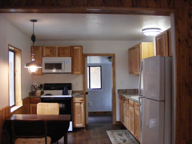 Building Photo - 26485 Crystal Rd