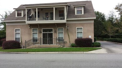 Building Photo - 2602 SW 87th Dr