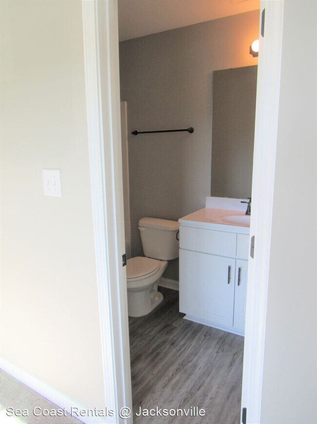 Building Photo - 2 br, 2.5 bath House - 116 Cornerstone Place