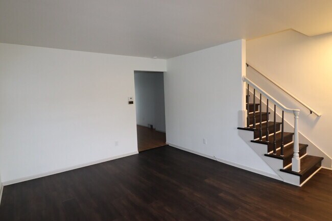 Foto del edificio - 3 Bedroom Duplex