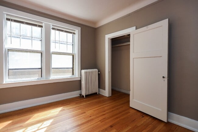 Interior Photo - 691 Seward