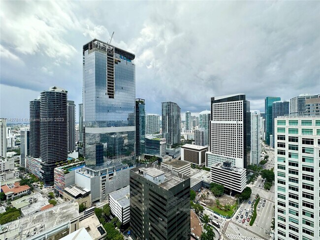 Building Photo - 951 Brickell Ave