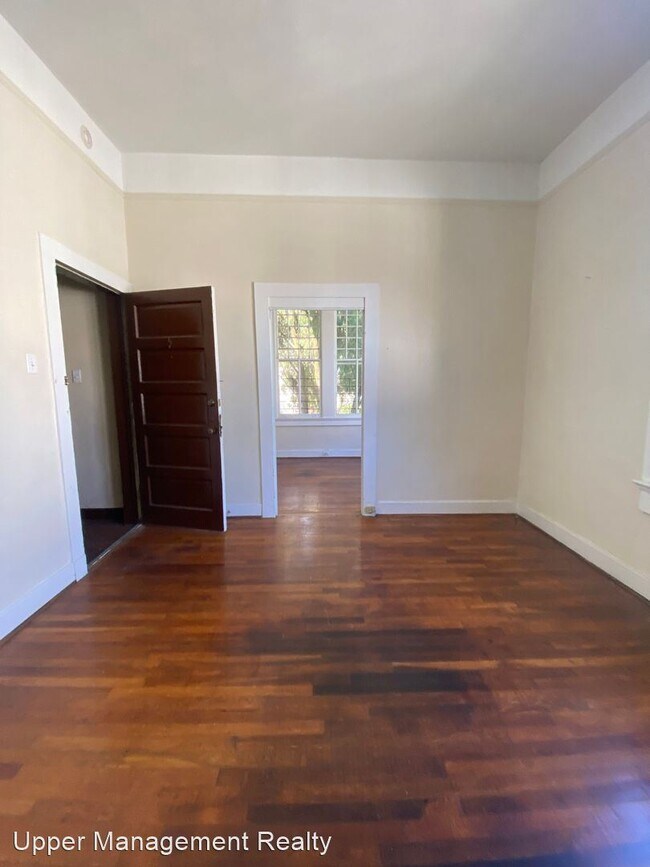 Foto del edificio - 2 br, 1 bath Apartment - 2201 Calhoun Stre...