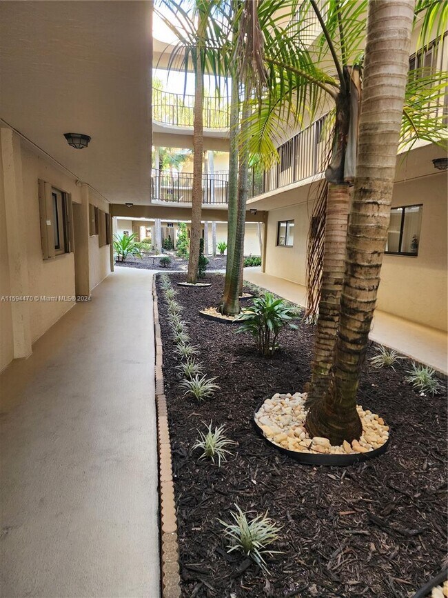 Building Photo - 8045 SW 107th Ave