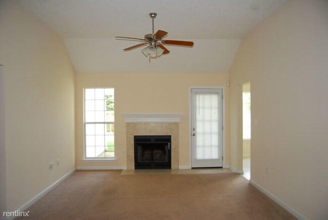 Building Photo - 3 br, 2 bath House - 12357 White Oak Dr