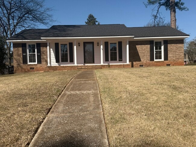 Building Photo - 2819 Reeves Ln