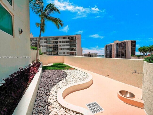 Foto del edificio - 218 SE 14th St