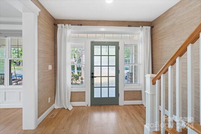 Building Photo - 21313 Island Forest Dr