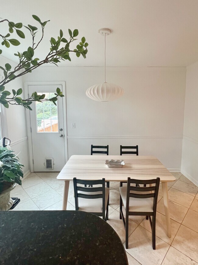 Foto del edificio - 6520 Roswell Rd