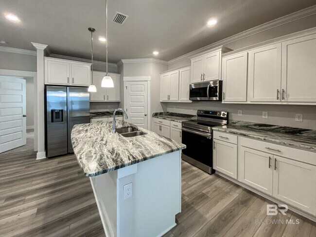 Foto del edificio - 324 Wickman Ave