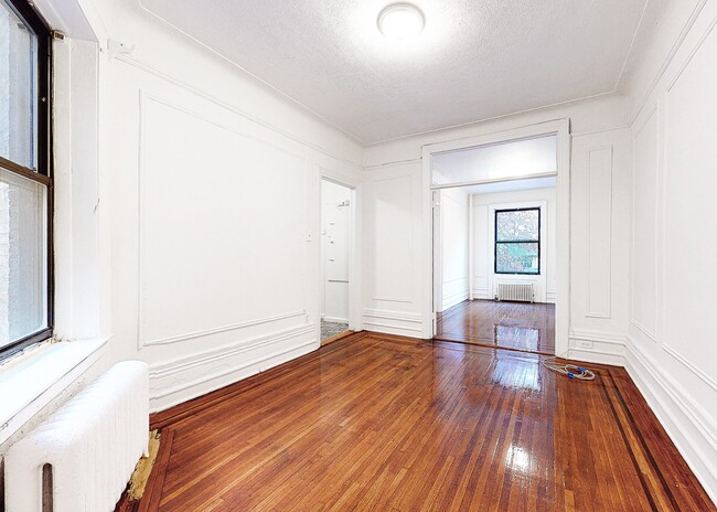 Building Photo - Seaman Avenue