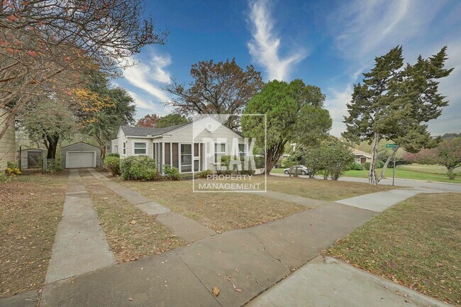 Building Photo - Charming Home In Desirable Location! 60% o...