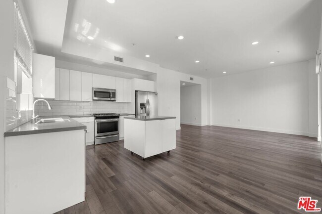 Foto del edificio - 1215 S Bedford St