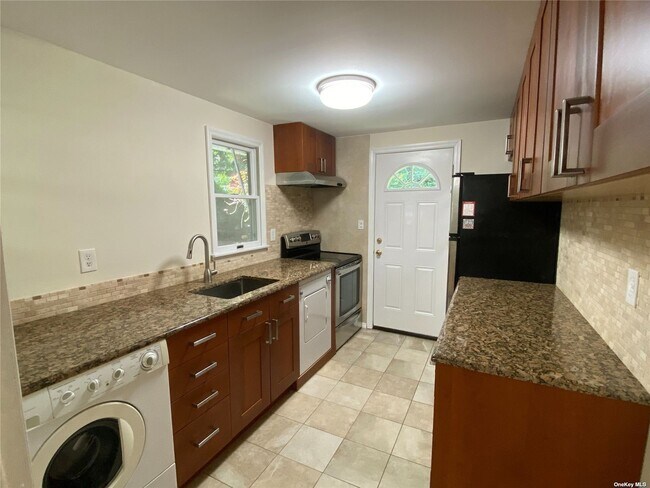 Foto del edificio - 57 Buckeye Rd